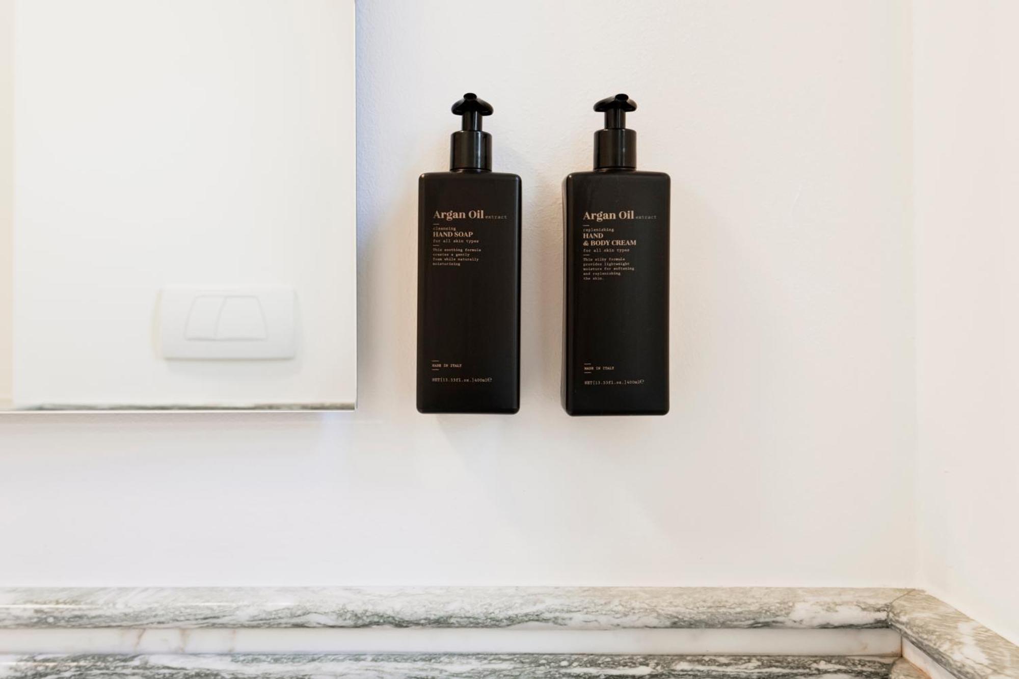 Relstay - Montenapoleone Milano Ngoại thất bức ảnh